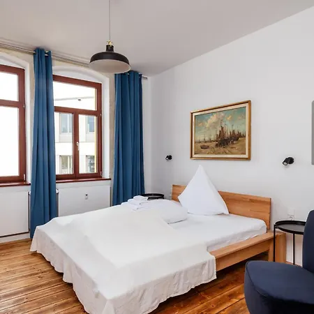 Künstlerzimmer im Kulturhaus Häselburg-2